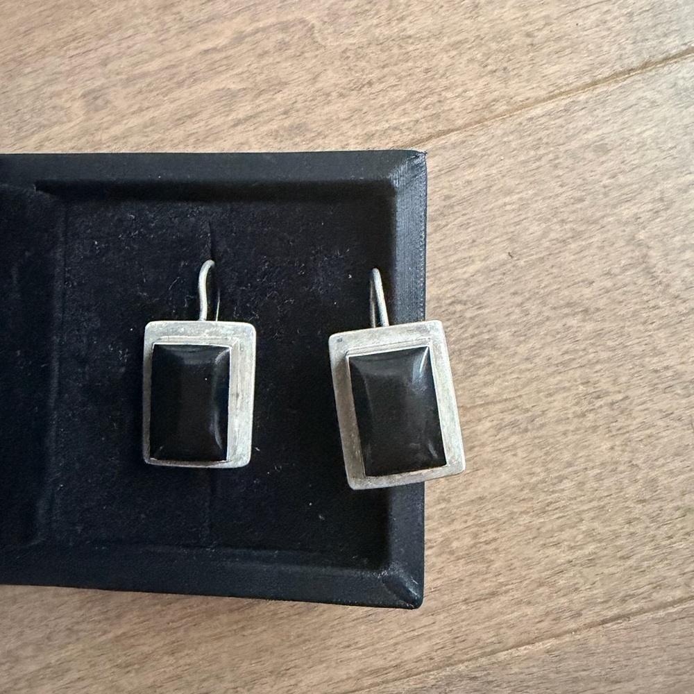 Vintage Black Onyx and Silver Earrings